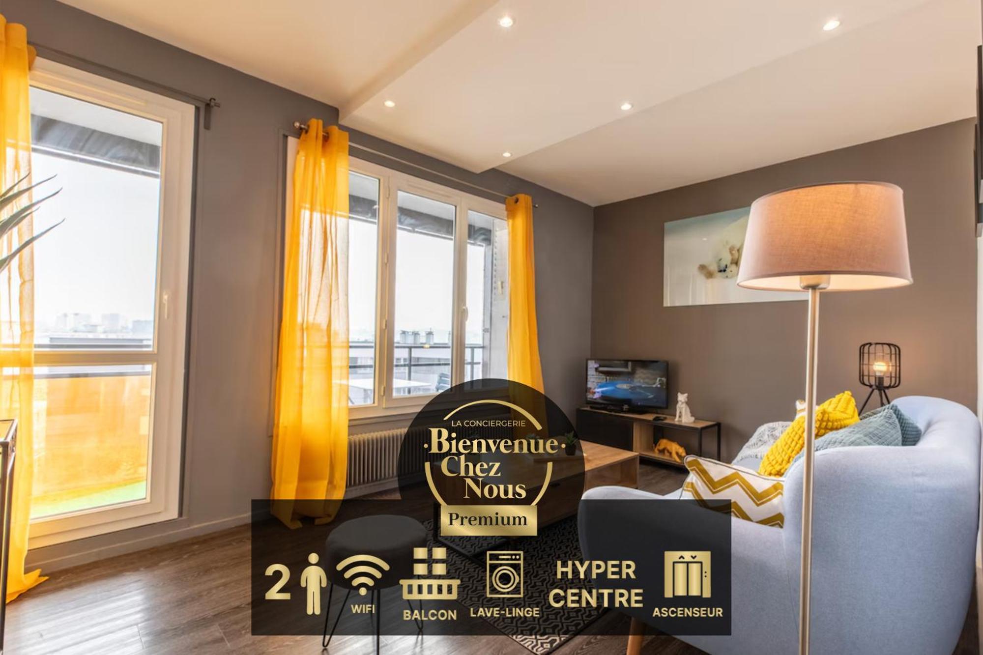 Le Cocon De Jaude F2 Hypercentre Avec Ascenseur 52bonnabaud Apartment